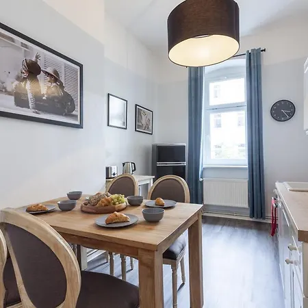 Appartement The Paul, Cozy 3 Bed In Prenzlauer Berg Up To 7ppl Berlijn