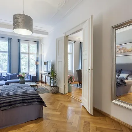 The Paul Loft, Big 3 Bed Apartment, 120 M2, Group & Family Friendly, Prenzlauer Berg, Ideal For 4 - 8 Guests